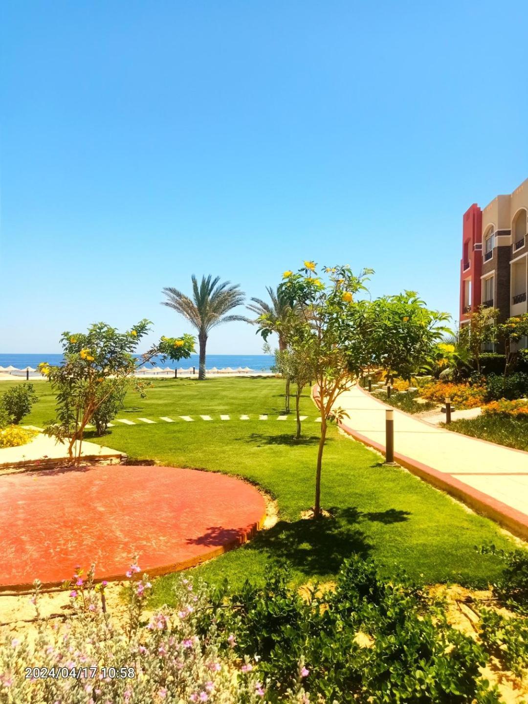Oyster Bay Beach Resort Abu Dabbab Esterno foto