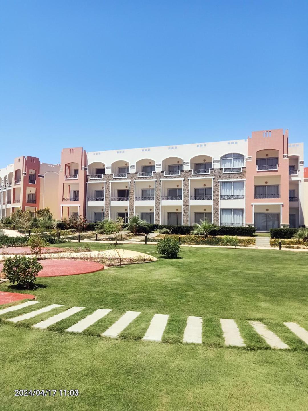 Oyster Bay Beach Resort Abu Dabbab Esterno foto