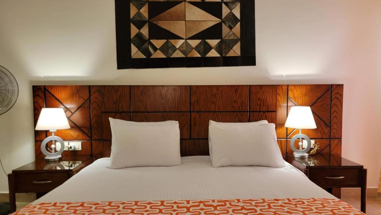 Oyster Bay Beach Resort Abu Dabbab Esterno foto