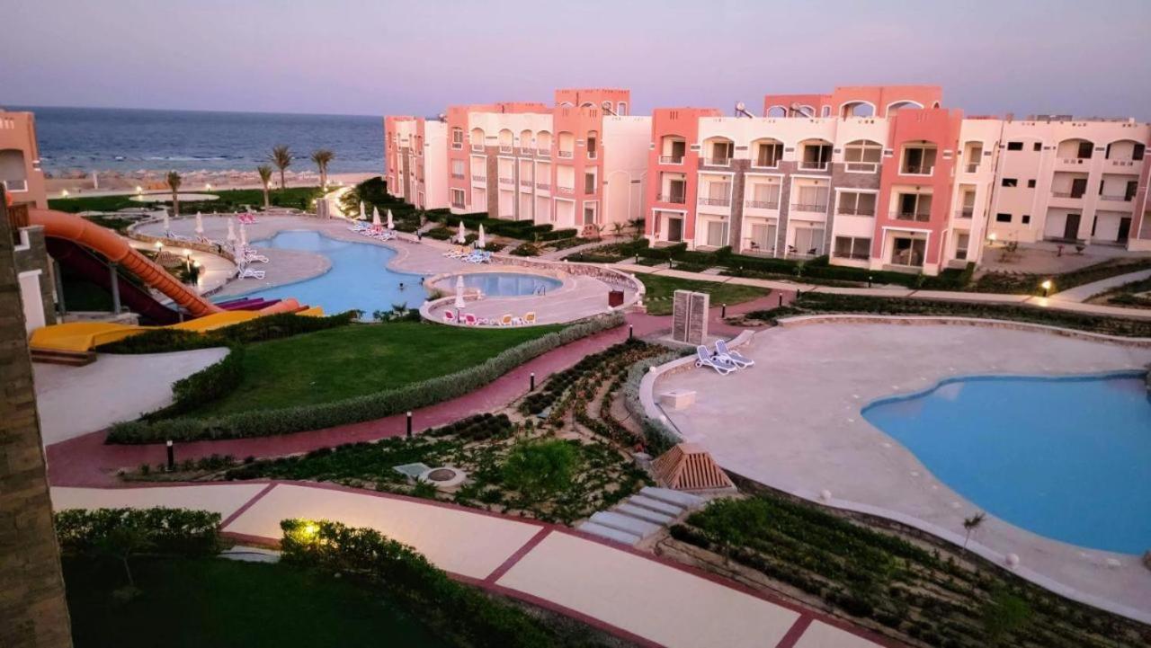Oyster Bay Beach Resort Abu Dabbab Esterno foto
