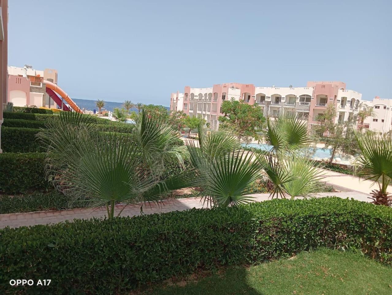 Oyster Bay Beach Resort Abu Dabbab Esterno foto